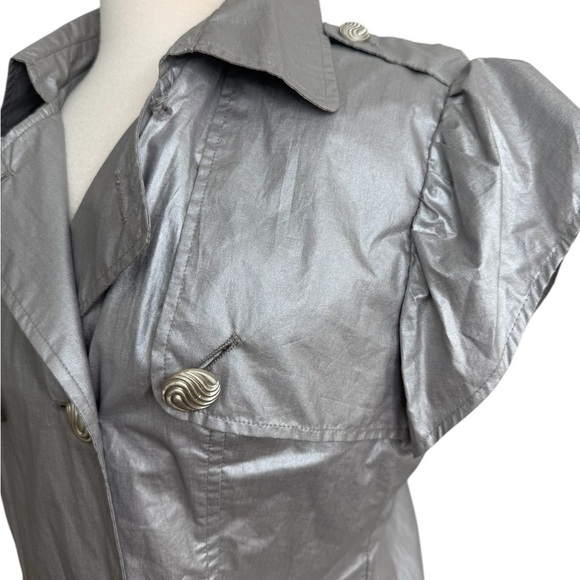 Vertigo Paris Silver Double-Breasted Cap Sleeves Top Size Large - Picture 3 of 8